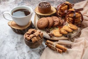 Makanan yang Cocok Dinikmati dengan Kopi