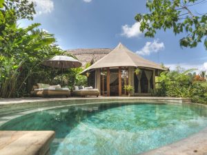 Sandat Glamping Tents, Bali Pengalaman Menginap Mewah di Tengah Alam Tropis