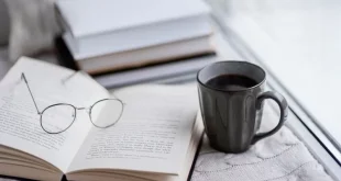 alt="Dimensi psikologis dalam novel"
